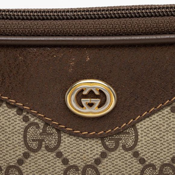 Gucci Vintage GG Supreme Small Camera Bag - Picture 15 of 15